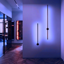 Carica l'immagine nel visualizzatore di Gallery, Applique da parete RGB con telecomando – Design nordico a LED