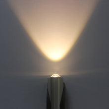 Carica l'immagine nel visualizzatore di Gallery, Lampada nordica