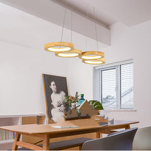 Carica l'immagine nel visualizzatore di Gallery, Lampadario LED in Legno Naturale – Design Circolare per Sala da Pranzo