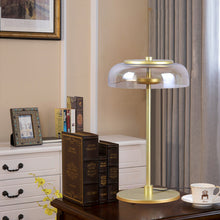 Carica l'immagine nel visualizzatore di Gallery, Lampada da tavolo in vetro fumé – Eleganza moderna con struttura nera