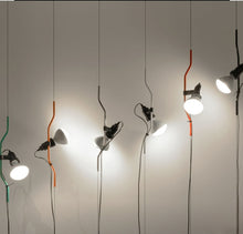 Carica l'immagine nel visualizzatore di Gallery, Lampada Parentesi – Ispirazione Castiglioni & Manzù (Flos, 1971)