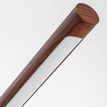 Carica l'immagine nel visualizzatore di Gallery, Individual wood grain table lamp