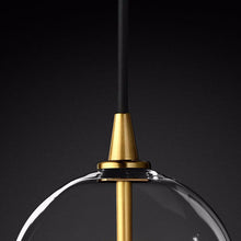 Carica l'immagine nel visualizzatore di Gallery, Lampadario Sferico in Vetro Trasparente – Design Moderno