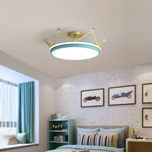 Carica l'immagine nel visualizzatore di Gallery, Simple Modern Golden Crown Chandelier