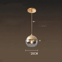 Carica l'immagine nel visualizzatore di Gallery, Lampadario Sferico Oro Sfumato – Design Minimal per Bar, Caffè e Zona Notte