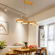 Carica l'immagine nel visualizzatore di Gallery, Lampadario LED in Legno Naturale – Design Circolare per Sala da Pranzo