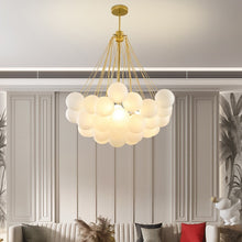 Carica l'immagine nel visualizzatore di Gallery, Lampadario “Nuvola di Vetro” – Scultura Luminosa per Soggiorni Eleganti