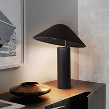 Carica l'immagine nel visualizzatore di Gallery, Bedside Table Lamp Modern Minimalist Bedroom Study