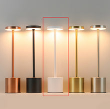 Carica l'immagine nel visualizzatore di Gallery, Lampada Notturna