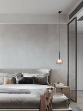 Carica l'immagine nel visualizzatore di Gallery, Lampada Sospesa in Rame e Vetro – Eleganza Moderna