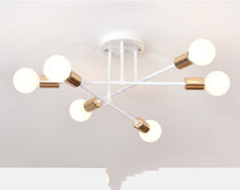 Carica l'immagine nel visualizzatore di Gallery, Lampadario Geometrico Moderno a 6/8 Luci – Design Lineare in Ferro e Ottone