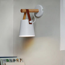 Carica l'immagine nel visualizzatore di Gallery, APPLIQUE NORDICA IN LEGNO