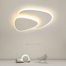 Carica l'immagine nel visualizzatore di Gallery, Lampada da Soffitto Moderna – Design Triangolare Morbido per Camera da Letto