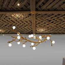 Carica l'immagine nel visualizzatore di Gallery, Lampadario “Ramo Zen” – Illuminazione Scultorea in Stile Wabi-Sabi