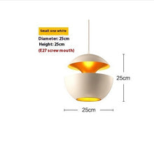 Carica l'immagine nel visualizzatore di Gallery, Lampada a Sospensione “Here Comes the Sun” – Ispirazione Bertrand Balas 1970
