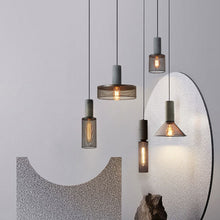 Carica l'immagine nel visualizzatore di Gallery, American Country Vintage Industrial Style Cement Chandelier