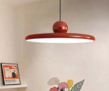 Carica l'immagine nel visualizzatore di Gallery, Flying Saucer Chandelier Simple Modern Light Luxury Minimalist Table Lamp