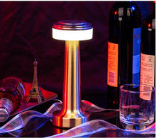 Carica l'immagine nel visualizzatore di Gallery, Lampada da Tavolo LED Ricaricabile – Bar Edition