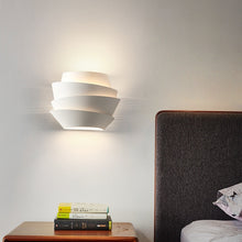 Carica l'immagine nel visualizzatore di Gallery, Pine Cone Wall Lamp Bedroom Bedside Lamp Aisle Decoration Wall Lamp