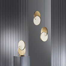 Carica l'immagine nel visualizzatore di Gallery, Lampadario Eclipse a Tre Luci – Ispirato al Design di Lee Broom