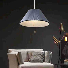 Carica l'immagine nel visualizzatore di Gallery, Lampadario Retrattile Moderno – Paralume Plissettato Design Contemporaneo