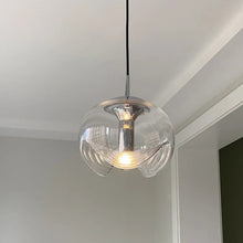 Carica l'immagine nel visualizzatore di Gallery, Lampadario in Vetro Moderno
