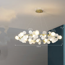 Carica l'immagine nel visualizzatore di Gallery, Lampadario Moderno a Sfere con Dettagli Decorativi – Stile Nordico da 130 cm
