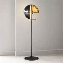 Carica l'immagine nel visualizzatore di Gallery, Modern Nordic Personalized Floor Lamp Creative Glass
