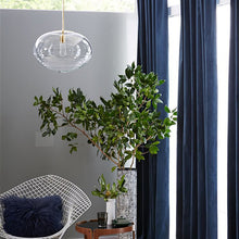 Carica l'immagine nel visualizzatore di Gallery, Lampadario Nordic in Vetro Soffiato – Design Minimal Trasparente
