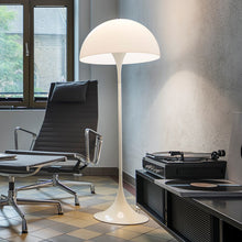 Carica l'immagine nel visualizzatore di Gallery, Designer Minimalist Bedroom Study Mushroom Creative Floor Lamp
