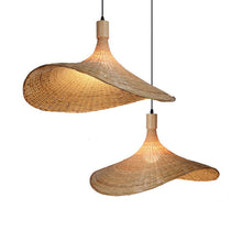 Carica l'immagine nel visualizzatore di Gallery, Lampadario “Bamboo Wave” – Rattan Naturale Stile Giapponese
