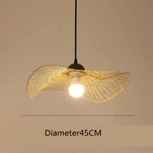Carica l'immagine nel visualizzatore di Gallery, Japanese Style Bamboo Chandelier Creative Living Room Lamp
