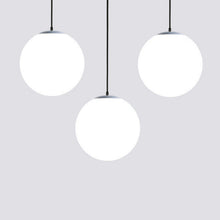 Carica l'immagine nel visualizzatore di Gallery, Modern Simple Single-head Spherical Restaurant Bar Creative Personality Clothing Store Balcony Aisle Chandelier
