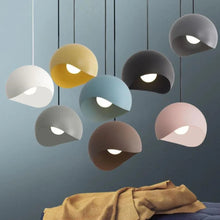 Carica l'immagine nel visualizzatore di Gallery, Simple And Creative Iron Lampshade Pendant Light
