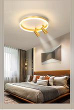 Carica l'immagine nel visualizzatore di Gallery, Plafoniera LED Oro con Faretti – Illuminazione Doppia e Stile Contemporaneo
