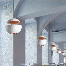 Carica l'immagine nel visualizzatore di Gallery, Creative Personality Fashion Single Head Chandelier
