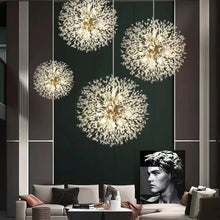 Carica l'immagine nel visualizzatore di Gallery, Lampadario Dandelion in Cristallo
