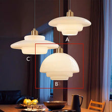 Carica l'immagine nel visualizzatore di Gallery, Lampadario in Vetro Opalino – Design Nordic Cream
