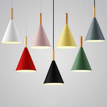 Carica l'immagine nel visualizzatore di Gallery, Lampadario Macaron Color
