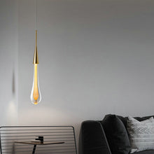 Carica l'immagine nel visualizzatore di Gallery, Lampadario a Goccia in Cristallo
