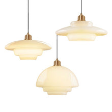 Carica l'immagine nel visualizzatore di Gallery, Lampadario in Vetro Opalino – Design Nordic Cream
