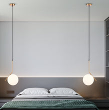 Carica l'immagine nel visualizzatore di Gallery, Single head glass ball chandelier
