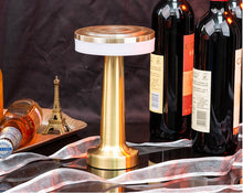 Carica l'immagine nel visualizzatore di Gallery, Lampada da Tavolo LED Ricaricabile – Bar Edition
