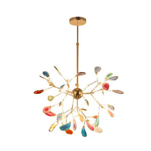 Carica l'immagine nel visualizzatore di Gallery, Lampadario Onice Multicolor – Design Scultoreo con Pietre Naturali
