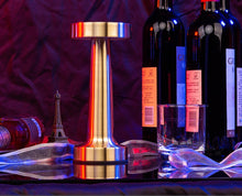 Carica l'immagine nel visualizzatore di Gallery, Lampada da Tavolo LED Ricaricabile – Bar Edition
