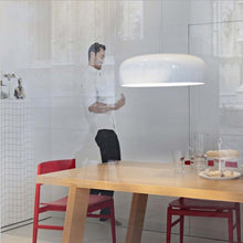 Carica l'immagine nel visualizzatore di Gallery, Lampada a Sospensione Smithfield-Style – Omaggio a Jasper Morrison

