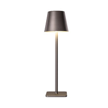 Carica l'immagine nel visualizzatore di Gallery, Lampada da Tavolo Poldina Style – LED Ricaricabile da Interno/Esterno
