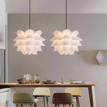 Carica l'immagine nel visualizzatore di Gallery, Lampada decorativa
