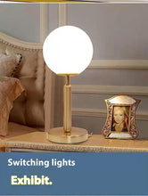 Carica l'immagine nel visualizzatore di Gallery, Modern Minimalist Romantic And Cozy Table Lamp Creative Personality
