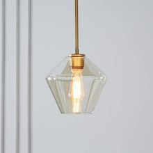 Carica l'immagine nel visualizzatore di Gallery, Nordic Modern Minimalist Cafe Bar Light Luxury Glass Single Head Small Chandelier
